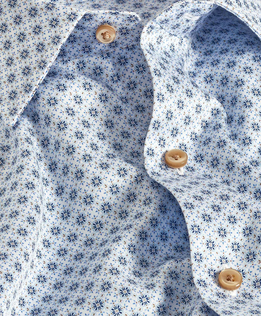 White & Blue Geometric Print Sport Shirt (CBSM11604135)