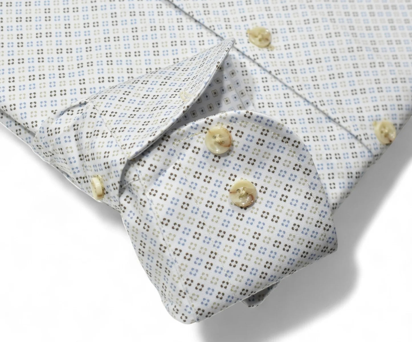 Colored Bracket Medallion Sport Shirt (W104)