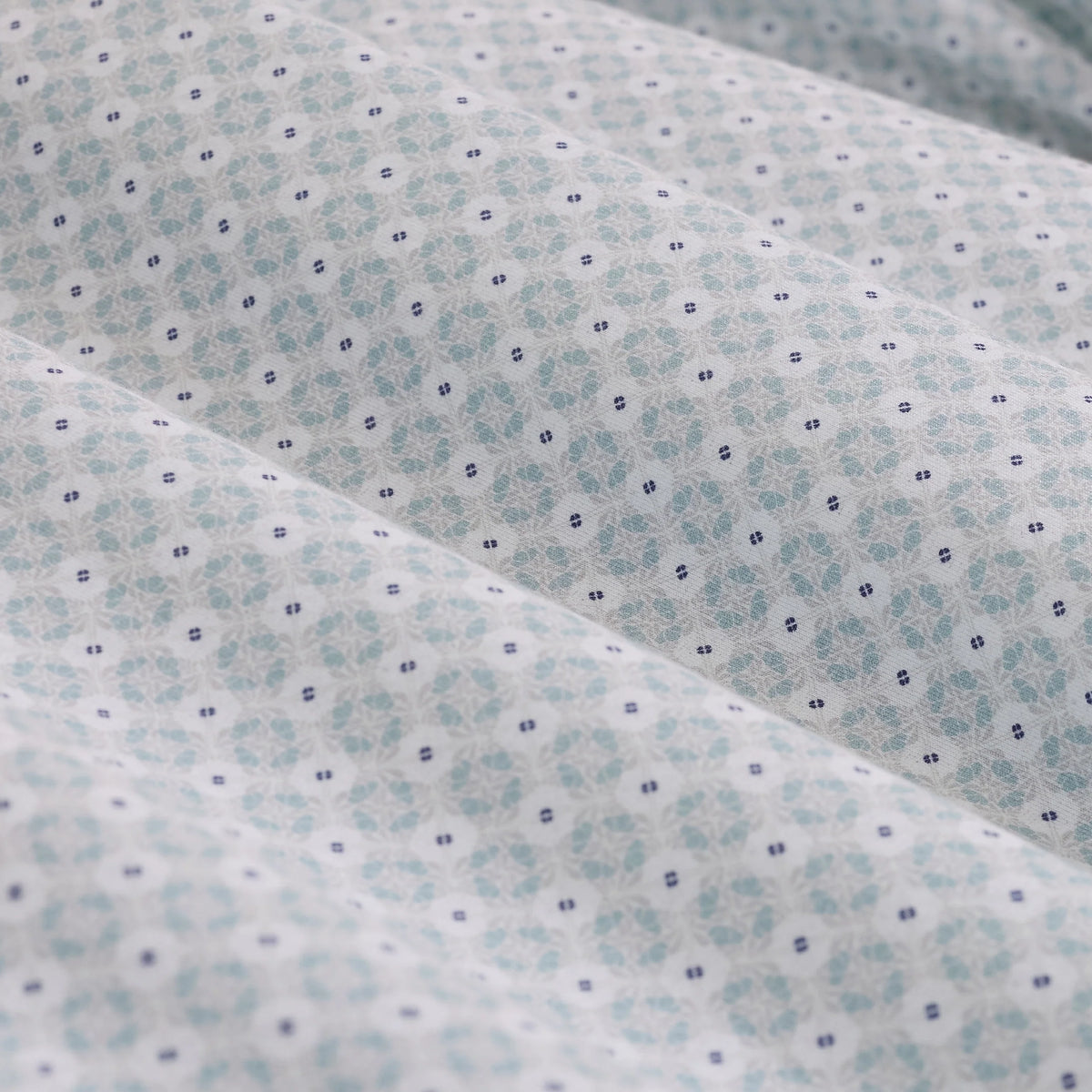 James OoohCotton® Medallion Shirt (KF9320K60)