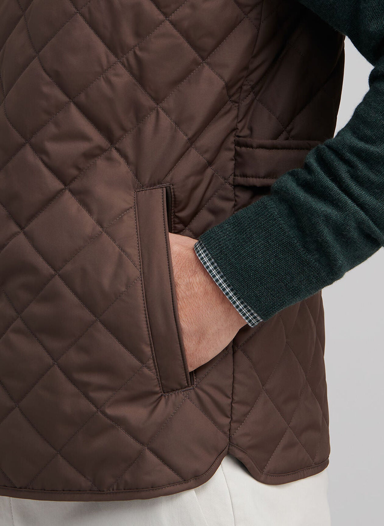 Essex Vest (MF25Z01)