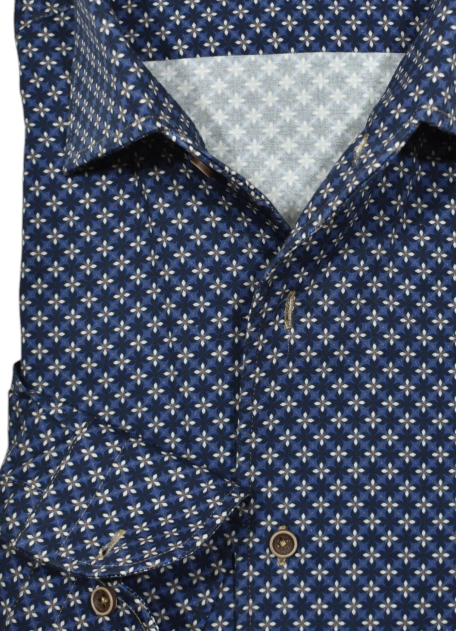 Hugo Medallion Shirt (W077R)